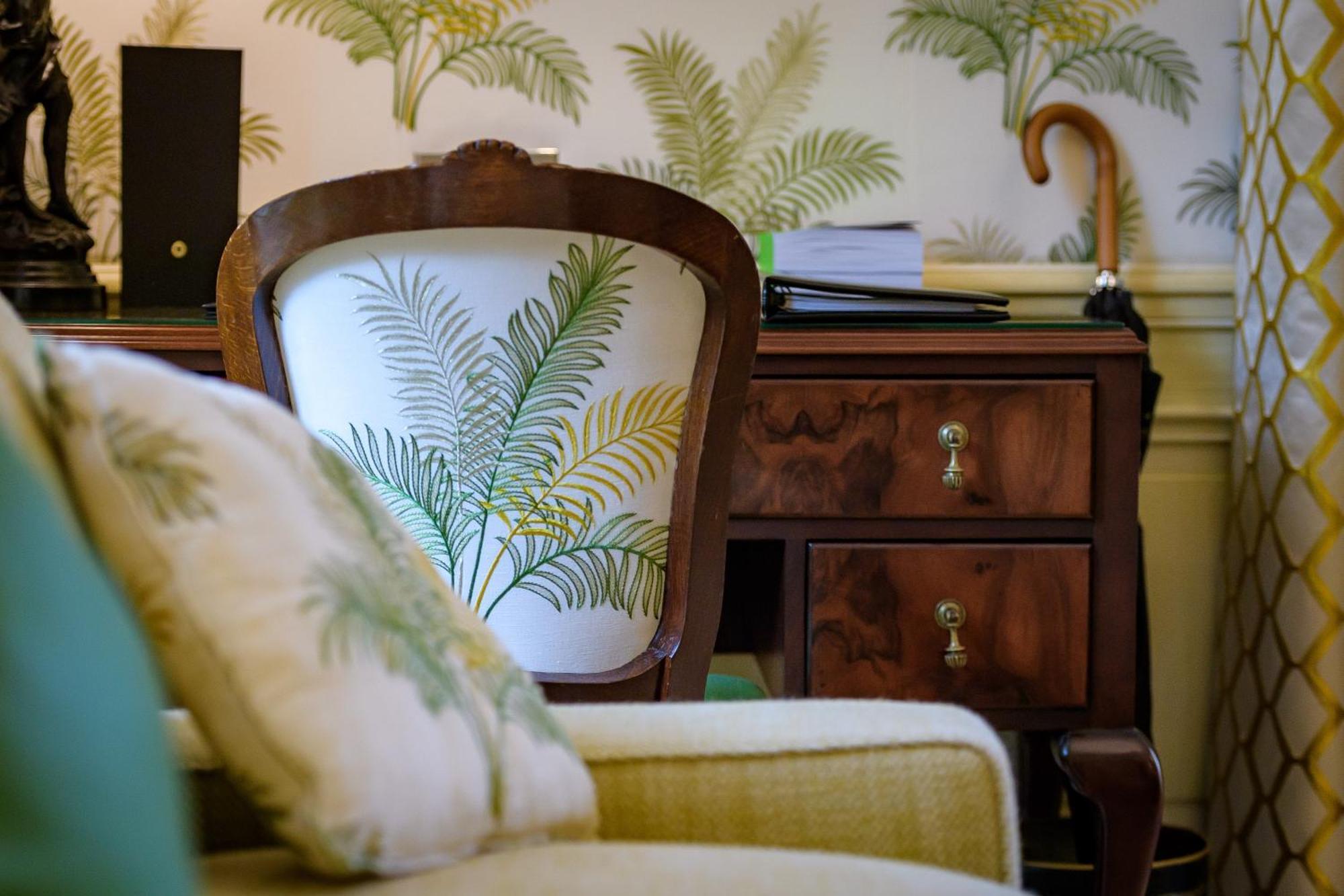Domaine Les Crayeres Hotel Reims Room photo