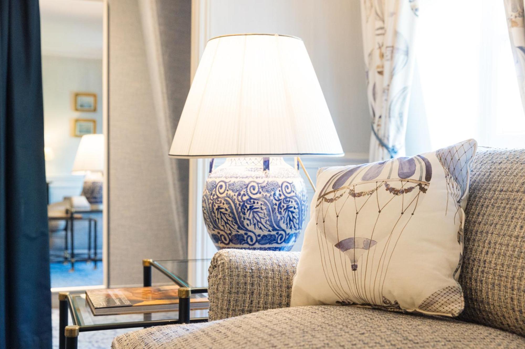 Domaine Les Crayeres Hotel Reims Room photo